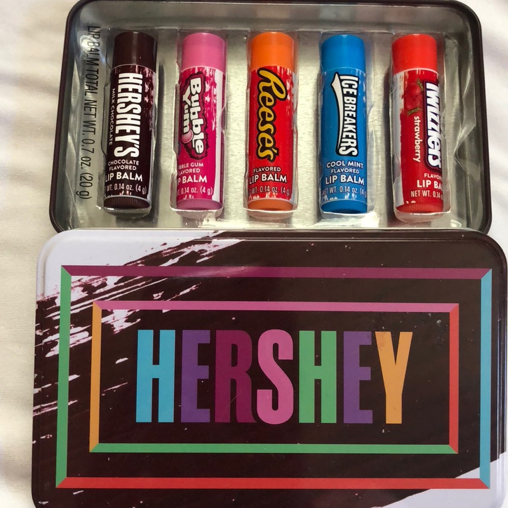 5 Hershey Flavor Lip Balms 👄 NWOT